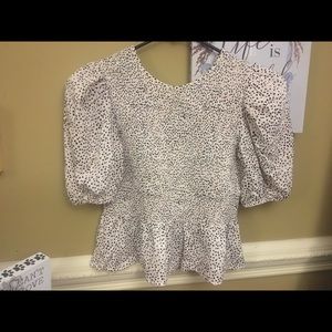 Express puff sleeve shirt New with tags attached